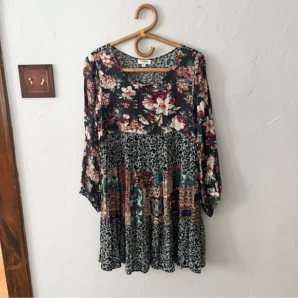 Umgee Dresses & Skirts - Umgee Floral Boho Bohemian Long Sleeve Mini Tunic Dress Patchwork Animal Print M